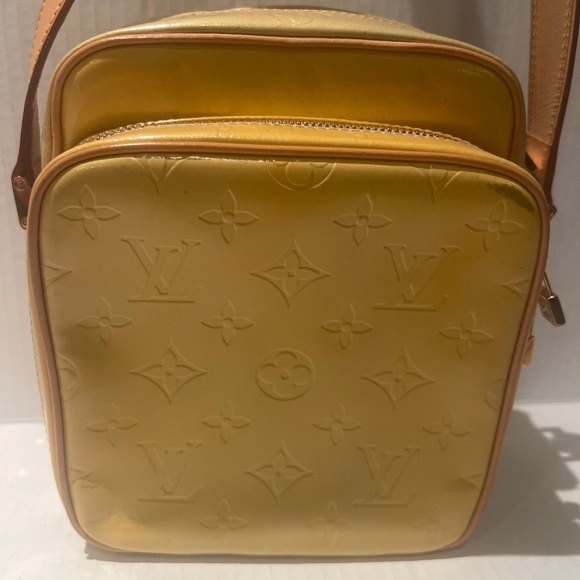 Louis Vuitton Shoulder bag/Crossbody Wooster pale Yellow Vernis - Picture 1 of 11